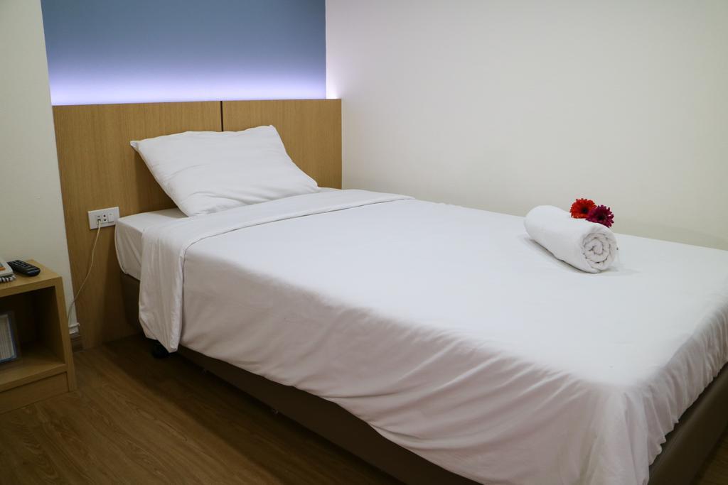 Beerapan Hotel Bangkok Exterior photo